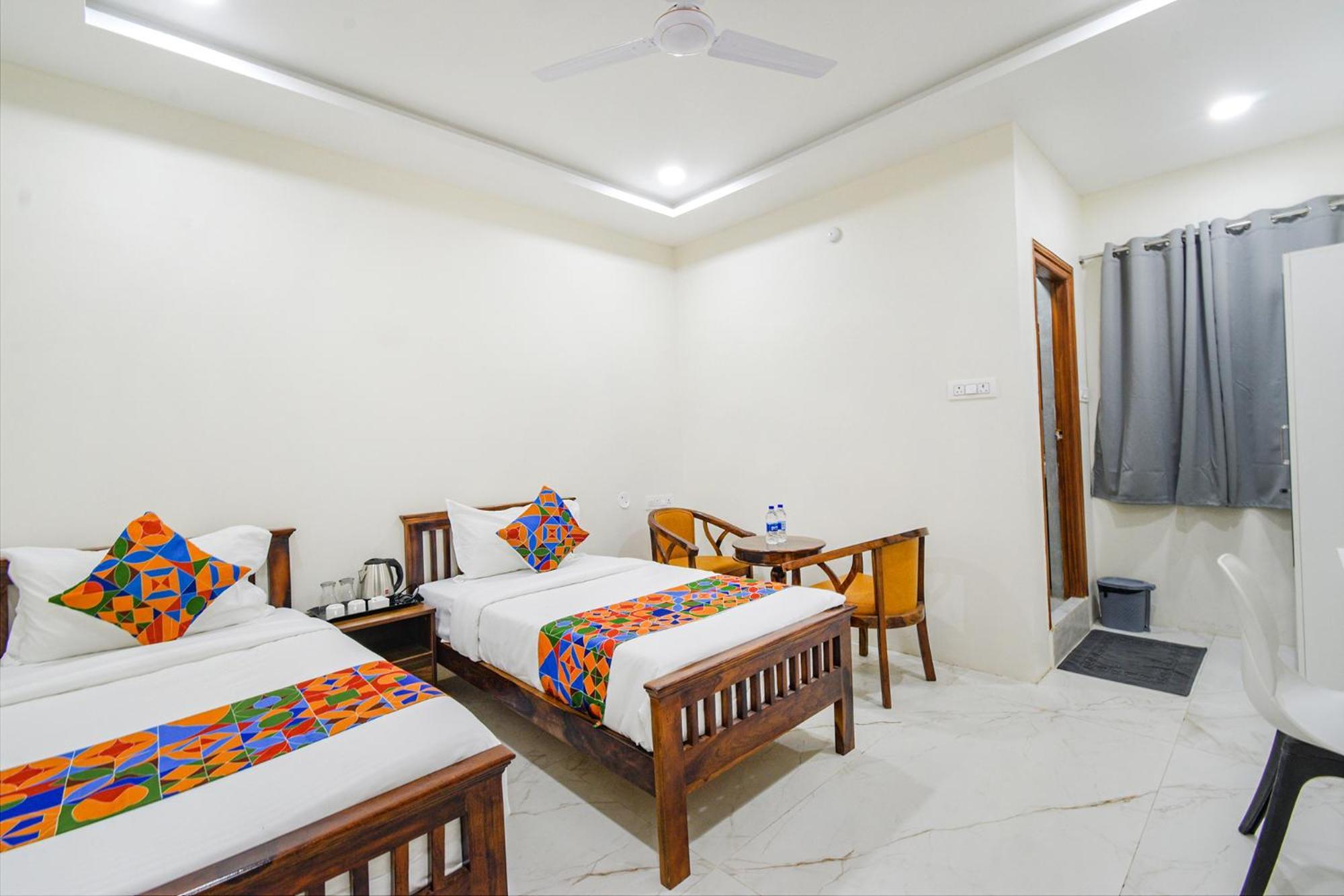 Fabhotel Ssr Ikon Suites - Nr Hyderabad Central University, Kondapur מראה חיצוני תמונה